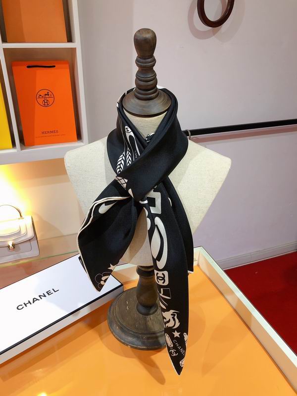 Chanel silk scarf 90X90cm E05 (5)